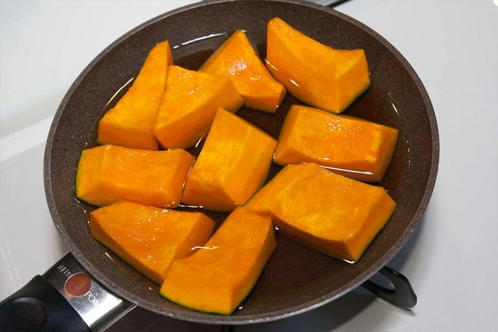 煮崩れしない【カボチャの甘煮】火の通し方を見直せば料亭風の仕上がりに！