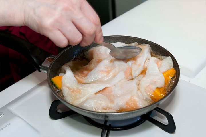 煮崩れしない【カボチャの甘煮】火の通し方を見直せば料亭風の仕上がりに！