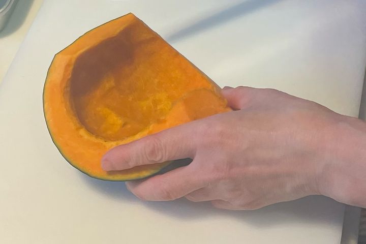 煮崩れしない【カボチャの甘煮】火の通し方を見直せば料亭風の仕上がりに！