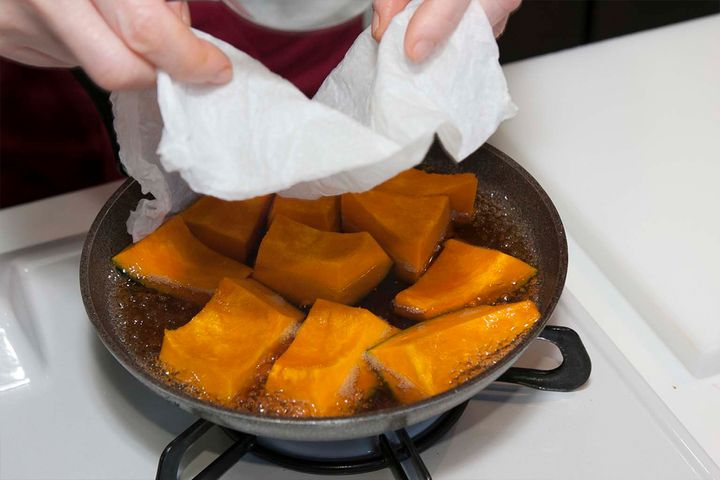 煮崩れしない【カボチャの甘煮】火の通し方を見直せば料亭風の仕上がりに！