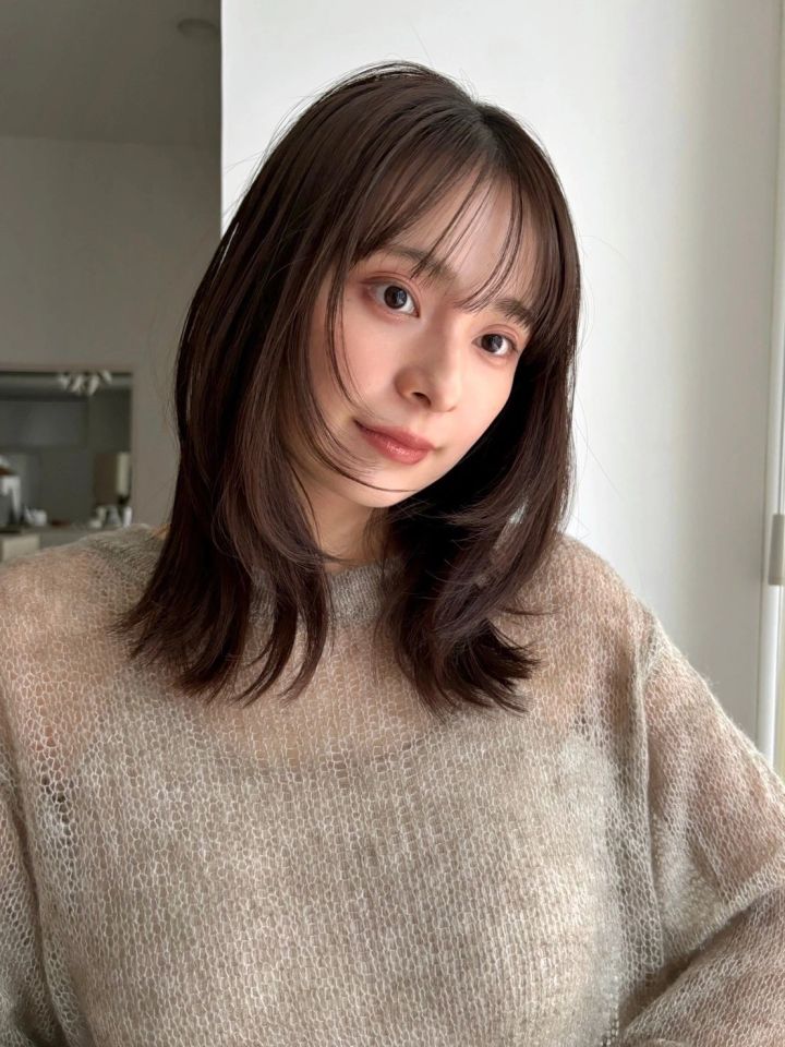 ミディアム ヘア 髪型 ヘアスタイル 前髪あり ヘアカラー