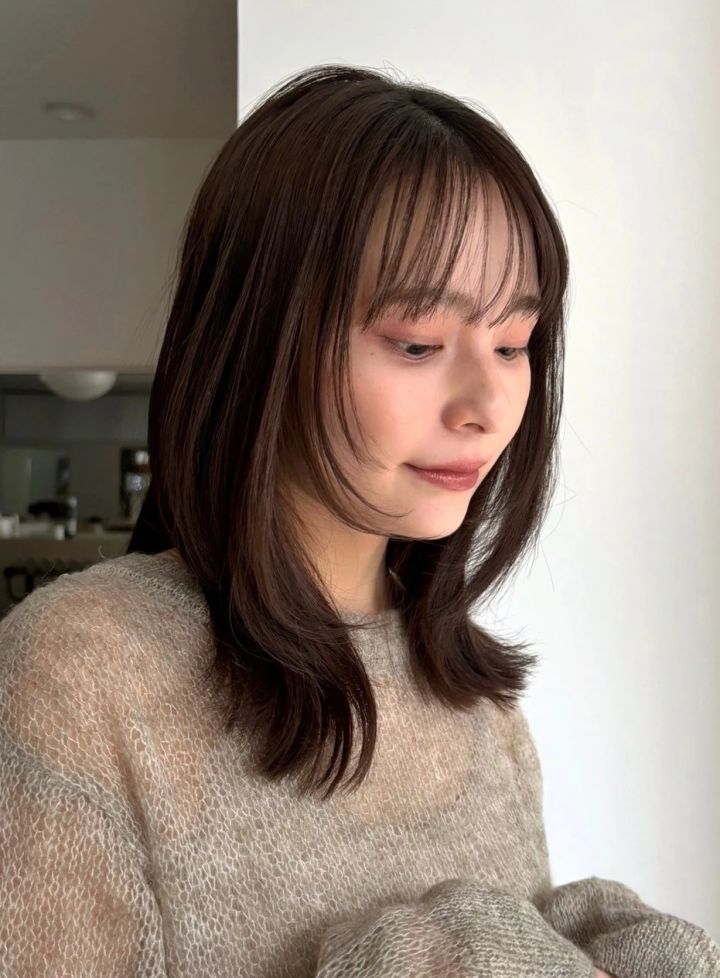 ミディアム ヘア 髪型 ヘアスタイル 前髪あり ヘアカラー