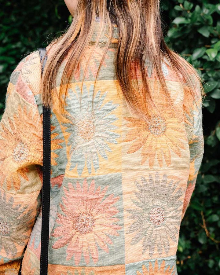 “ライトアウター”が主役の春コーデ5選。季節の変わり目は薄手の羽織りが重要！【TOKYO SNAP】