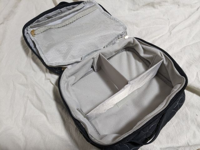 鹿の間ポーチメイン収納