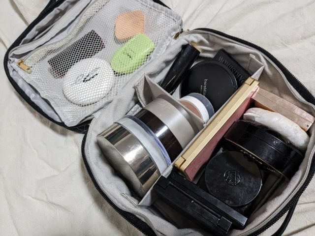 鹿の間ポーチメインに収納したところ