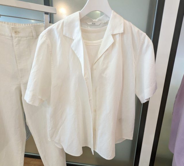 UNIQLO「リネンオープンシャツホワイト」