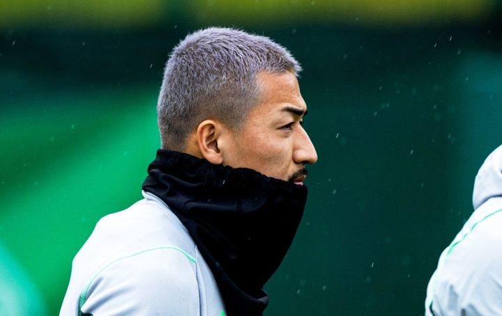 脱スキンヘッドの前田大然、またイメチェン！「銀髪」になる