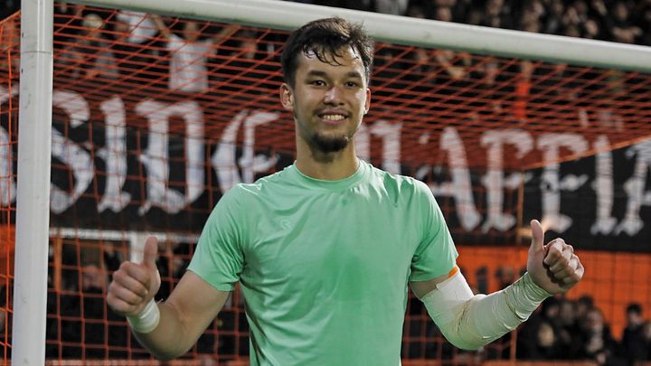 19歳GK長田澪、フェイエを封殺！「どんどん成長」と評価上昇でリーグ週間ベスト11に選ばれまくる