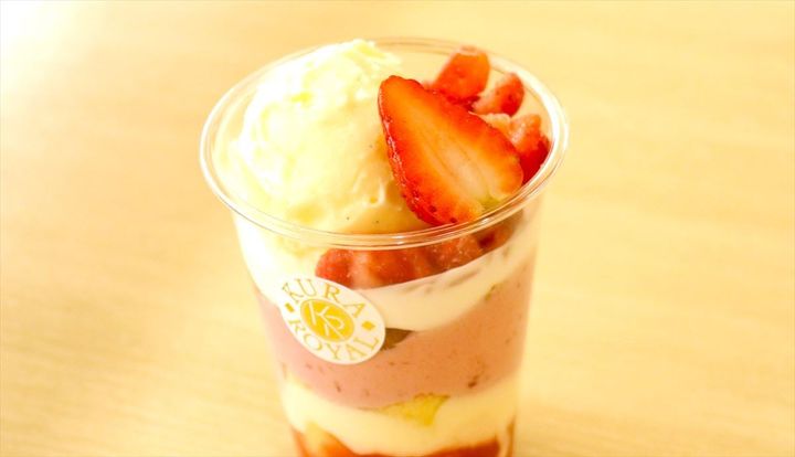 「ショートケーキカップパフェ」