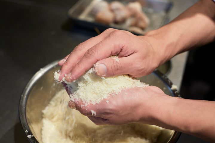 パン粉をつける