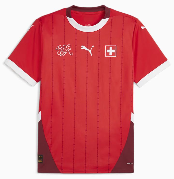スイス代表、EURO2024に向けた新ユニフォーム発表！アウェイは「欧州でいちばん宇宙に近い駅」をデザイン