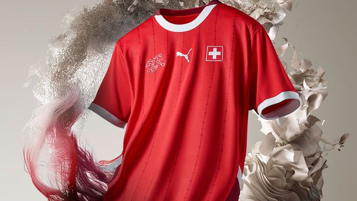 スイス代表、EURO2024に向けた新ユニフォーム発表！アウェイは「欧州でいちばん宇宙に近い駅」をデザイン