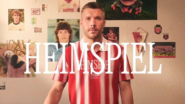 ケルンと注目ブランド『ARMEDANGELS』がコラボ・アパレルを発表！ポドルスキがモデルで古巣に“帰還”