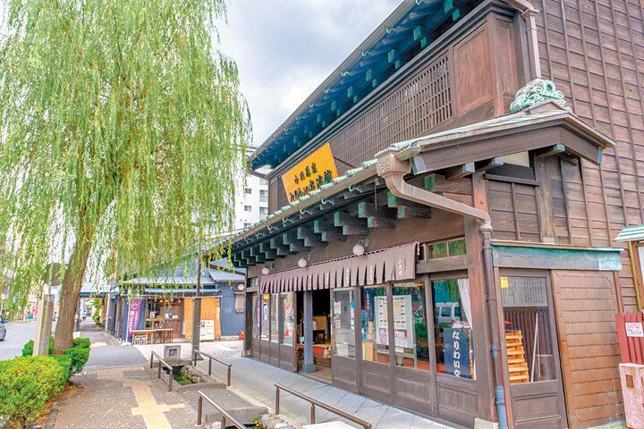 浜辺の通りをてくてく歩いて。小田原レトロさんぽ