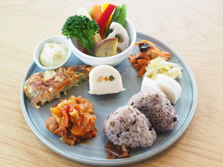 浜辺の通りをてくてく歩いて。小田原レトロさんぽ