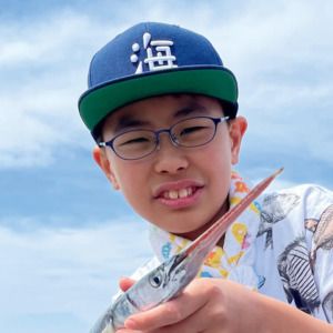 「鯛の鯛」を集める中学生・佐々木蒼大