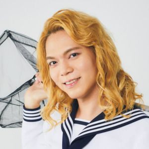 岸壁幼魚採集家、〈幼魚水族館〉館長・鈴木香里武