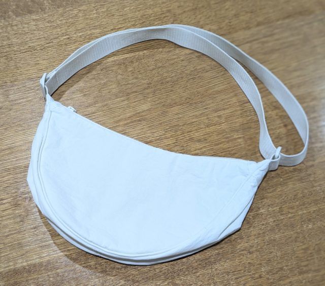 UNIQLO「ラウンドミニショルダーバッグ2」