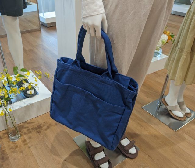 UNIQLO「コットンキャンバス1」