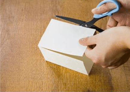 牛乳パックで型を作るイメージ画像