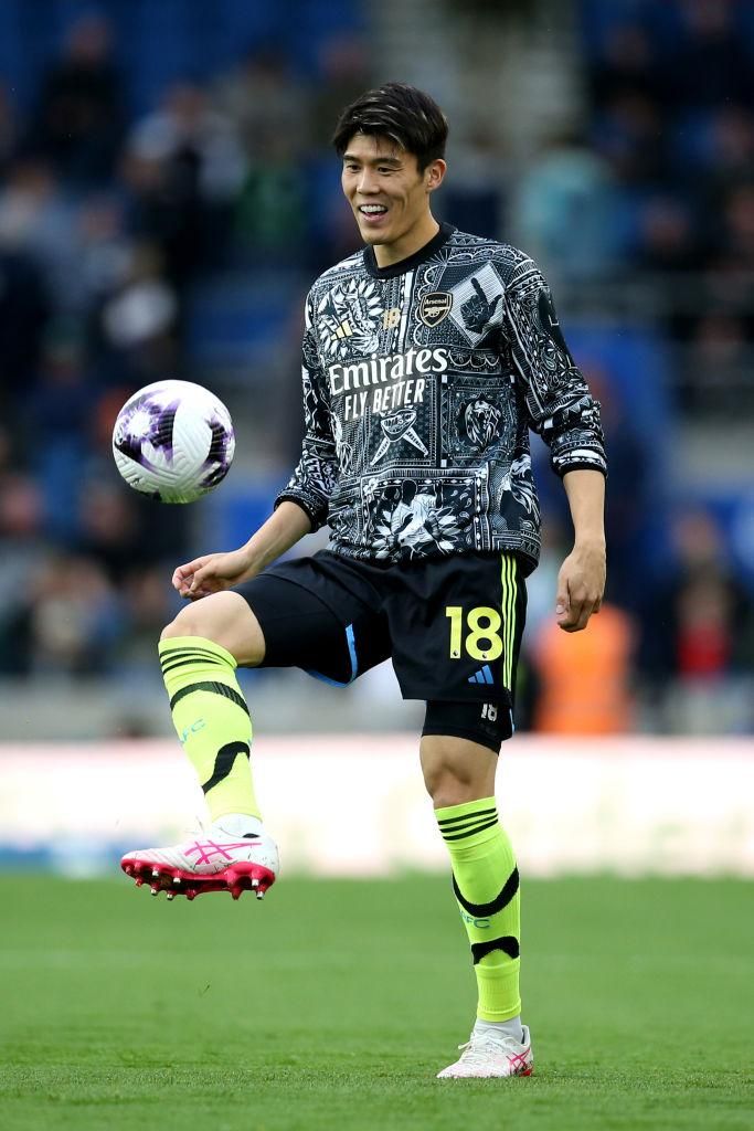 冨安が着用！アシックスの限定スパイク『DSライト X-FLY PRO 2 LIMITED』が登場 アッパー全面に人工皮革を採用