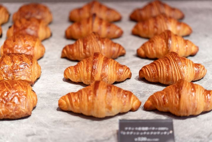 トラディショナルクロワッサン各364円