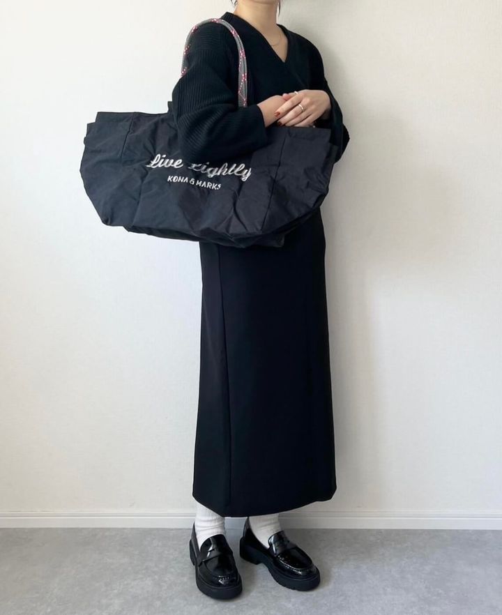 ユニクロ_クレープジャージーナロースカート_4