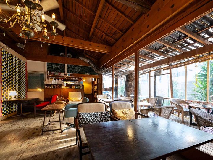 武蔵小杉『64Cafe＋Ranai』の内観