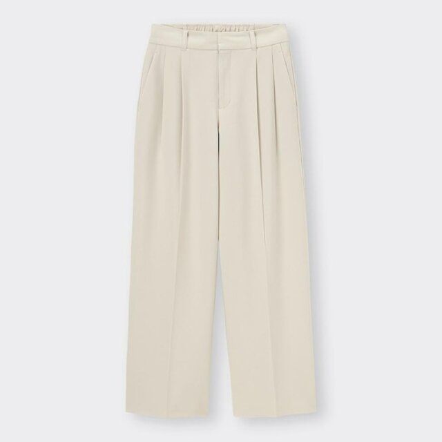 GUのワイドパンツ