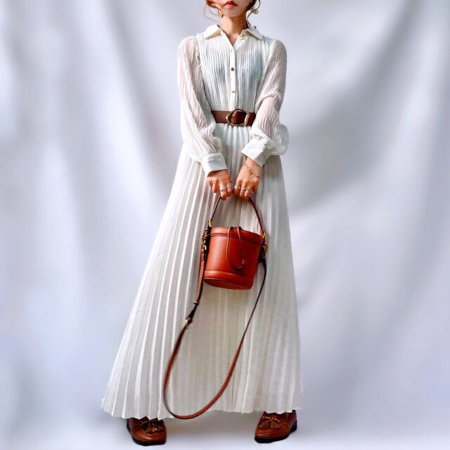 シャツワンピースコーデ