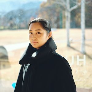 日用品図鑑：〈Verseau〉村田美沙の愛用する故金あかりの片手土鍋と茶杯etc.