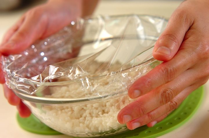 鶏肉とタケノコのレンジおこわの作り方3