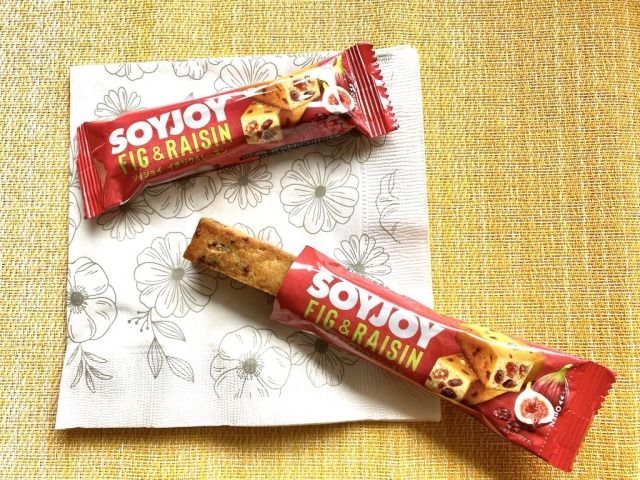 ソイジョイイチジク６レーズンのパッケージと中身