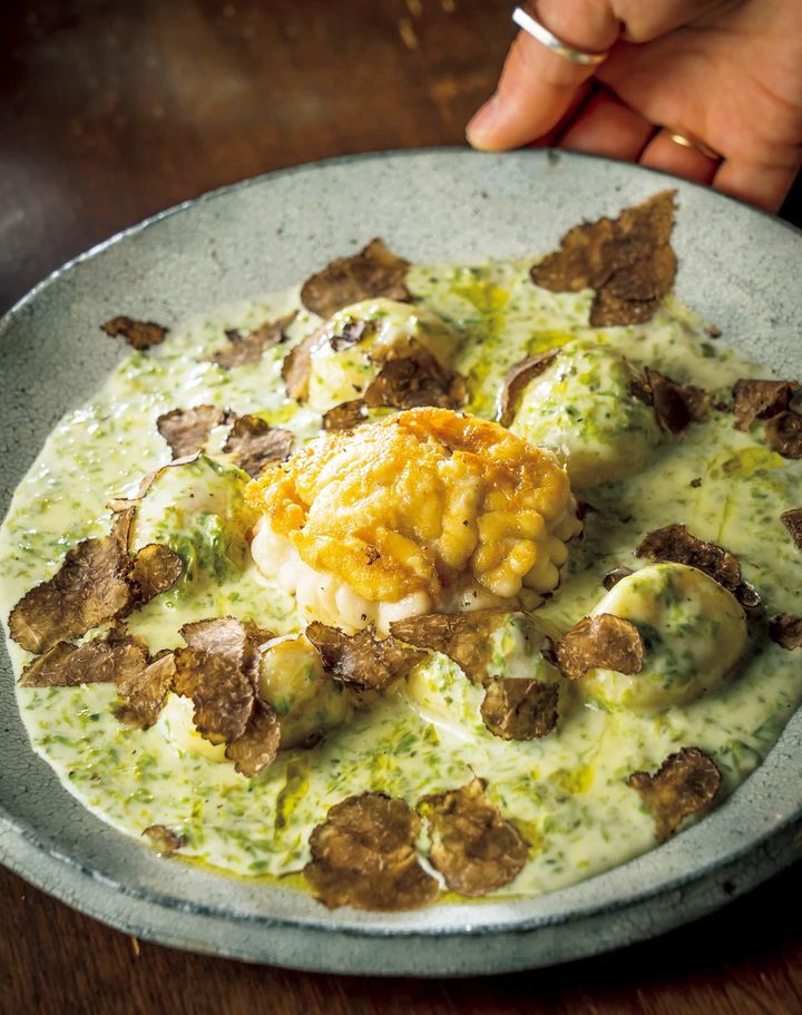 横浜『goffo』の「白子をのせた青海苔とトリュフのクリームソース」