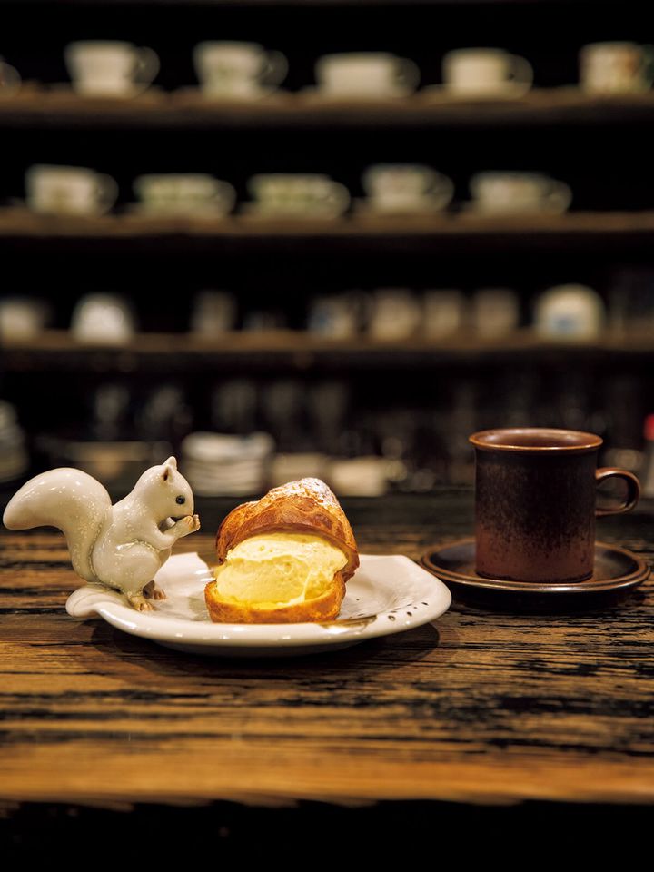 〈古瀬戸珈琲店〉オリジナルシュークリーム