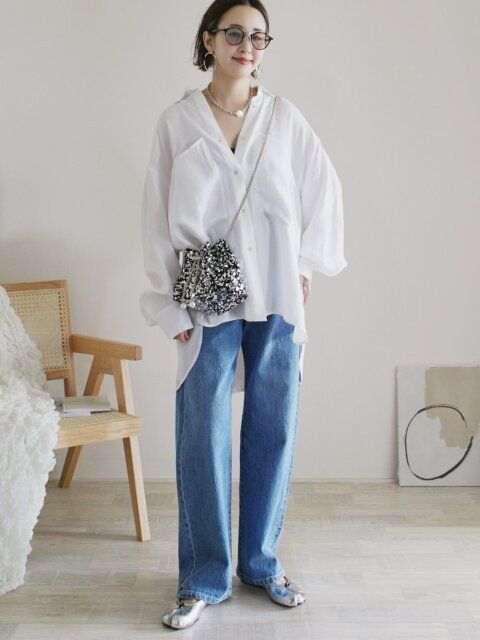 春の白シャツコーデ