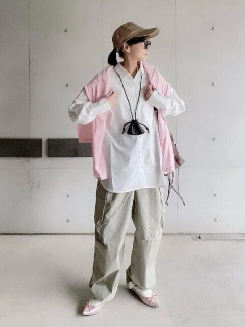 春の白シャツコーデ