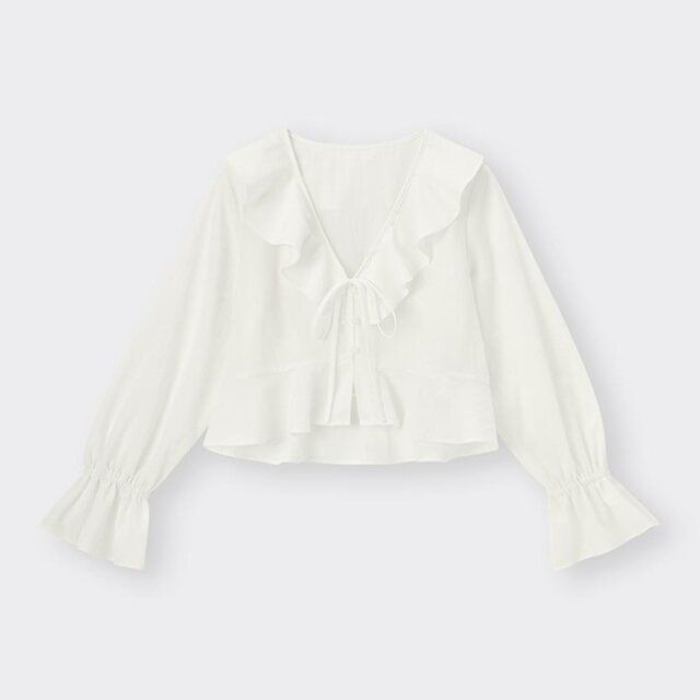 GUの白ブラウス