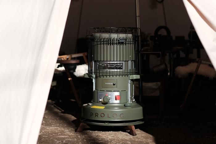 Wooden Stand Gen2にストーブを置いているところ