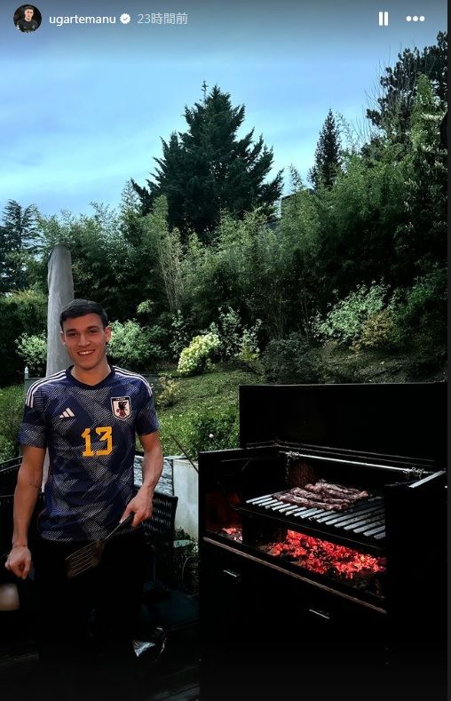 「愛してるぜ、兄弟」 PSG選手、私服で日本代表ユニフォームを着る！元相棒の守田英正が返信