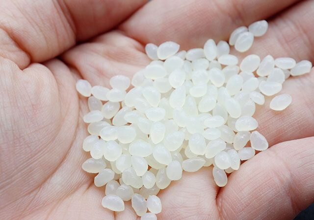 セリアのシーリングワックス クリア乳白10gの中身