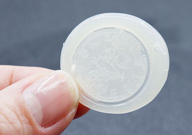 セリアのシーリングワックス クリア乳白10gで作ったシーリングスタンプ