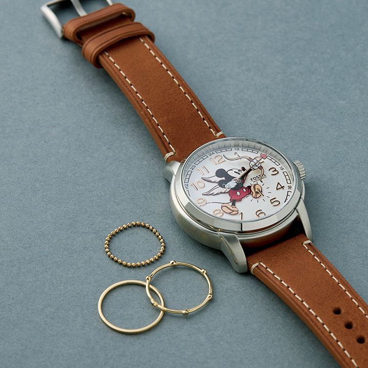 オンオフ使えて超便利！上品な腕時計とアクセサリーの組み合わせ10選