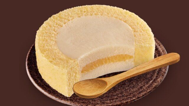 ローソンのUchi Café×八天堂のとろけるカスタードロールケーキ