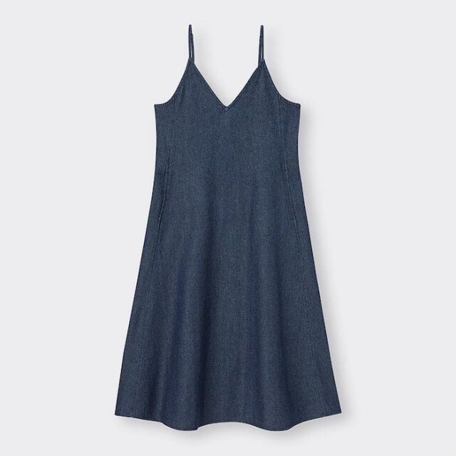 GU ライトデニムフレアキャミソールワンピース