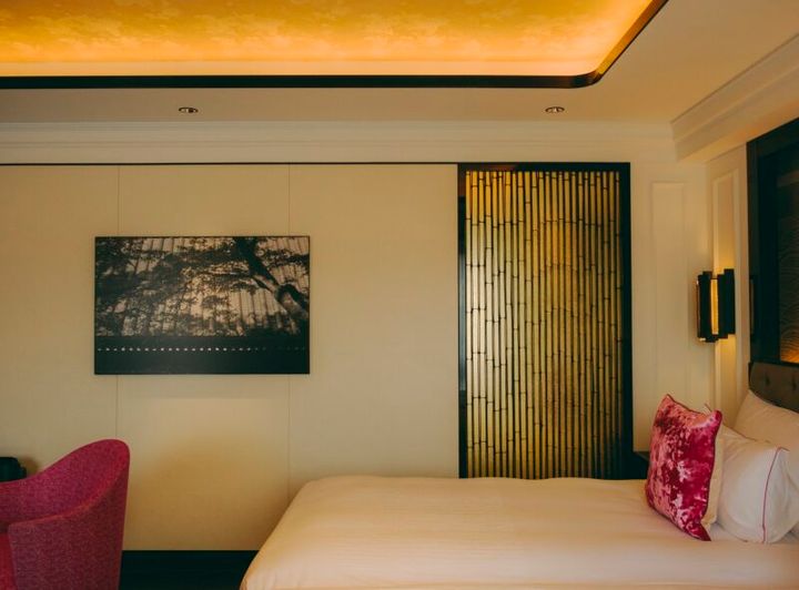 フォションホテル京都 ベッドサイド