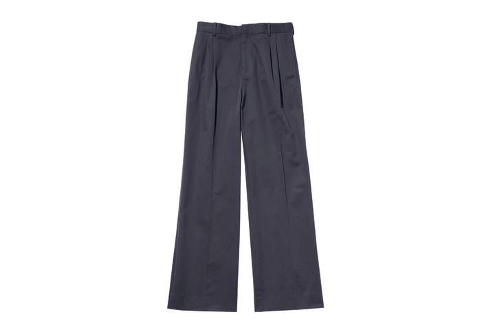 〈ロエベ〉のパンツ