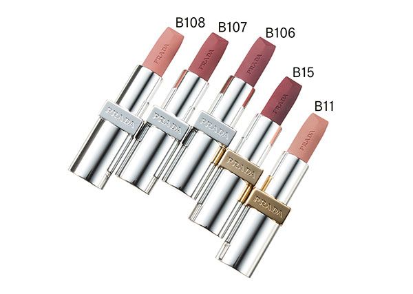 【左】モノクローム ウェイトレス リップカラー（スムース ナイロン）【右】モノクローム ウェイトレス リップカラー（マット レザー）