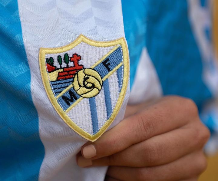 3部で戦う古豪マラガ、美しき120周年記念ユニフォームを発表！「80年代レトロデザイン」が復活