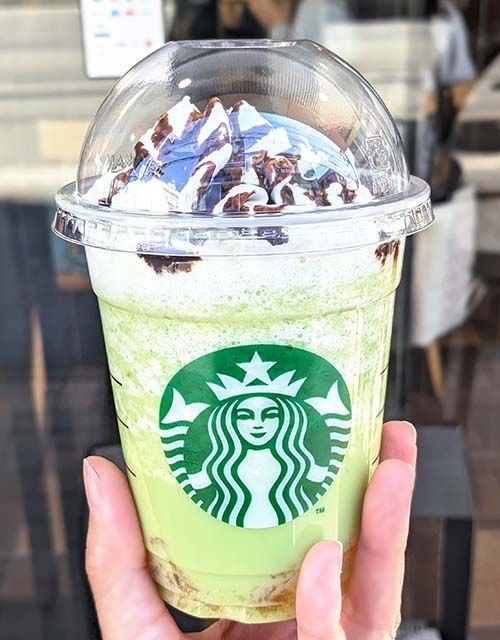 スターバックス GOHOBI メロン フラペチーノ® カスタム ライトアイス チョコソース追加